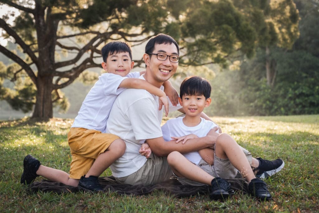 father with 2 boys